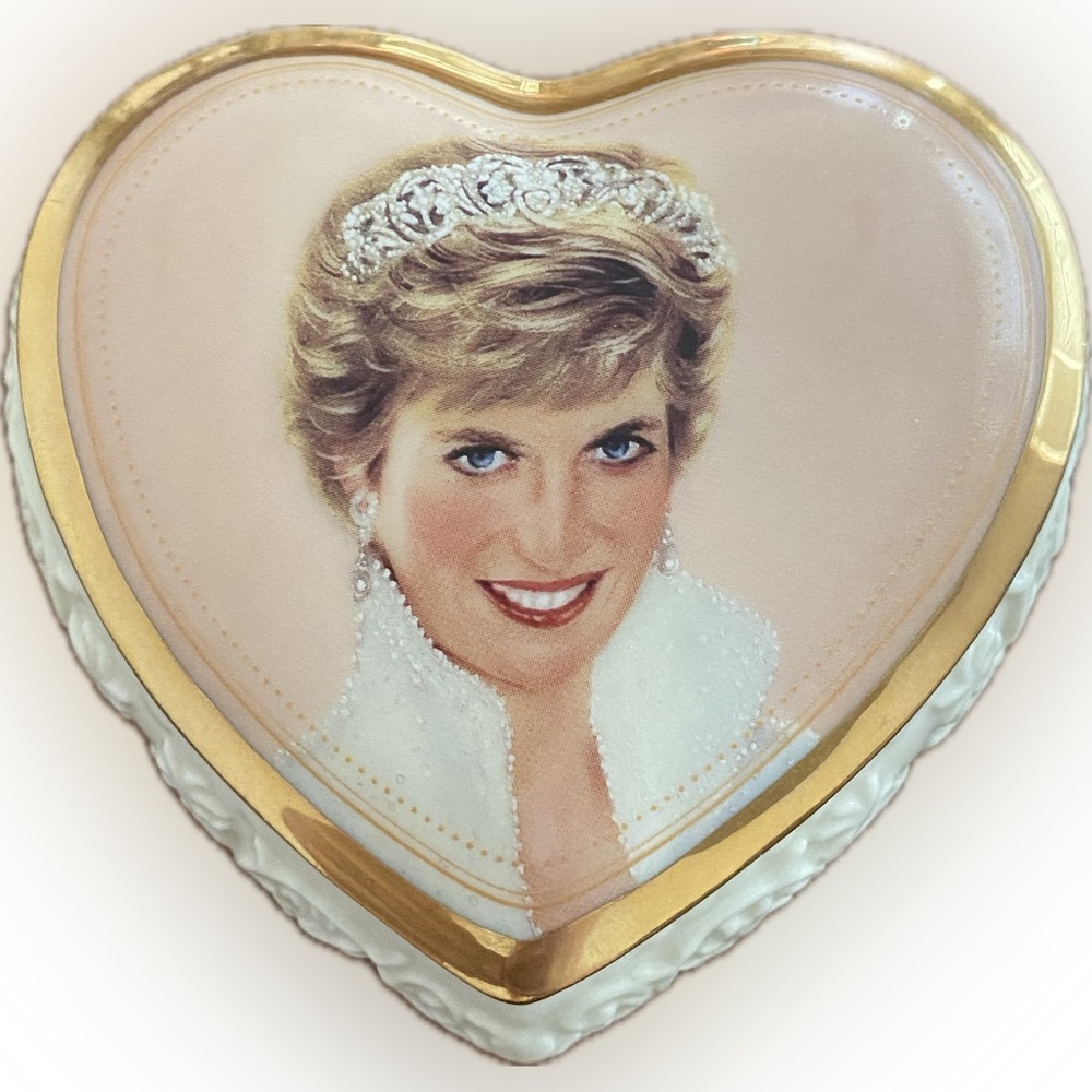 Princess Diana Music Box- Certificate of Authenticity from Ardleigh Elliott